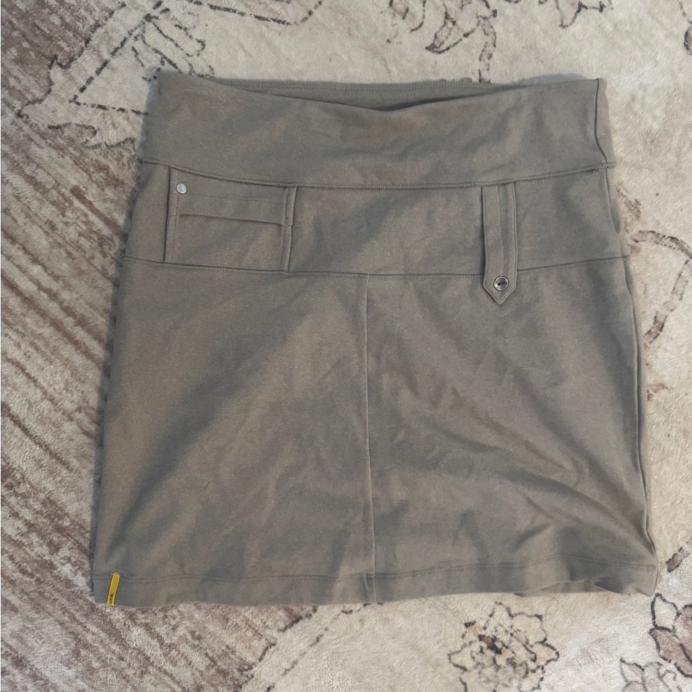Lole Skirt - Picture 2 of 5